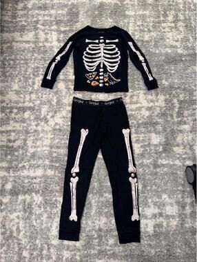 Cat & Jack Boys Pajama Set Size 8 Black Skeleton Halloween Sleepwear